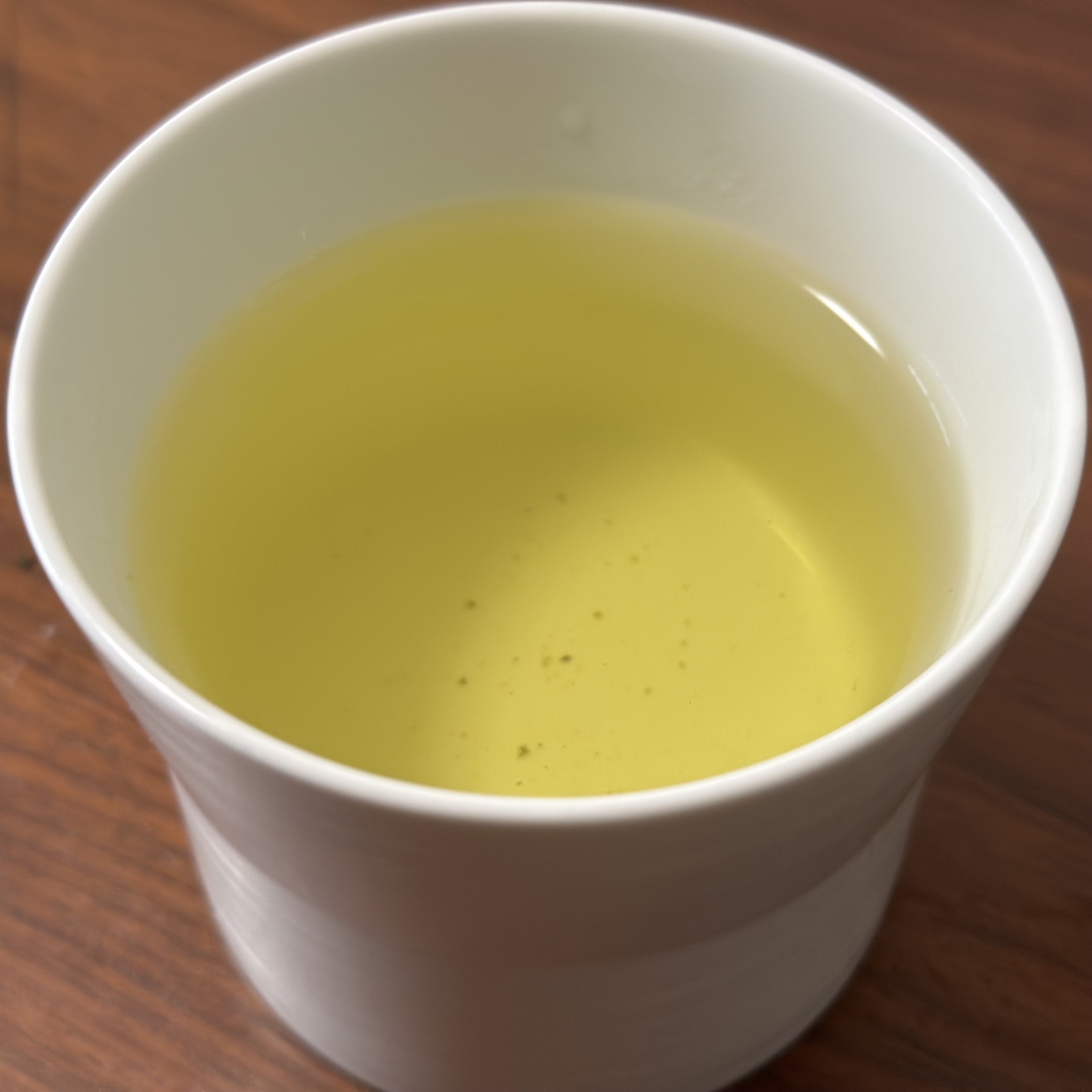 オーガニック　新茶　色